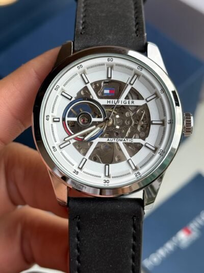 ToMMY hilfiger Automatic white dial