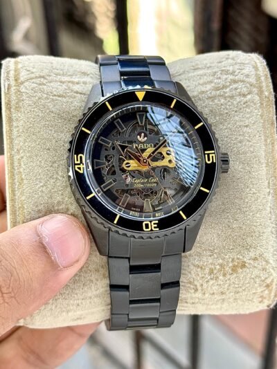 RAdo Captain Cook HighTech Automatic