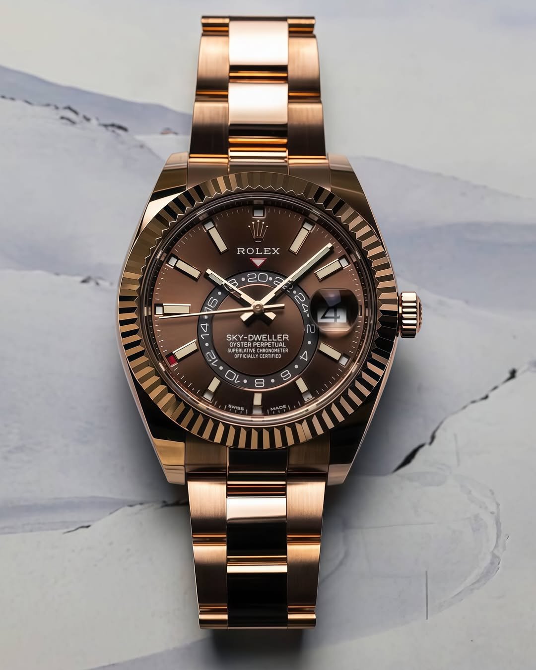 ROLex Oyster perpetual Sky Dweller - Image 2